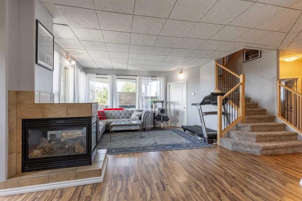 406 Meadow Lark Drive