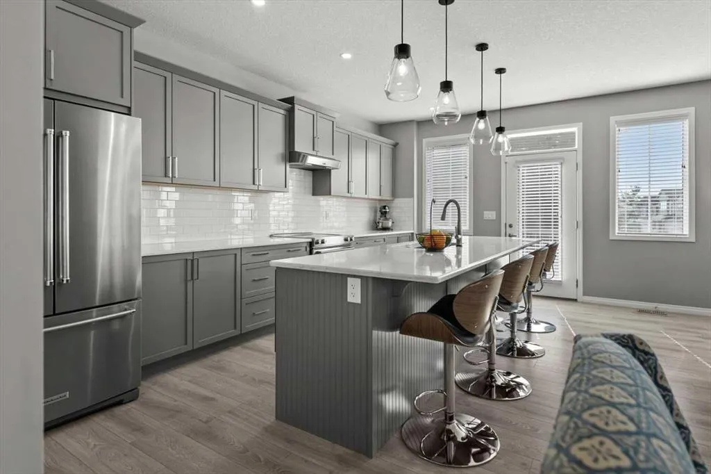 62 Carrington Manor NW