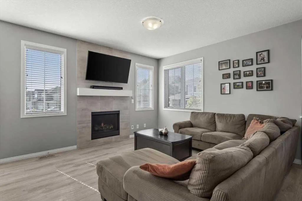 62 Carrington Manor NW