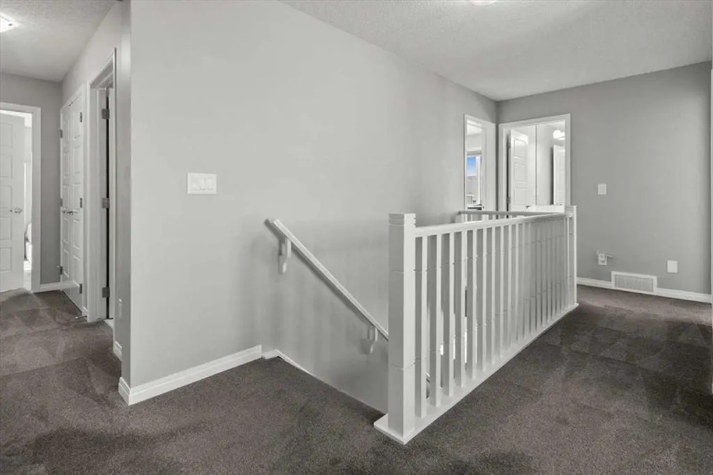 62 Carrington Manor NW
