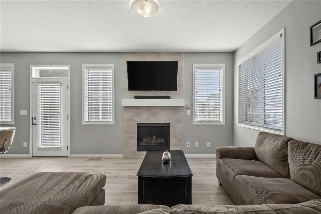 62 Carrington Manor NW