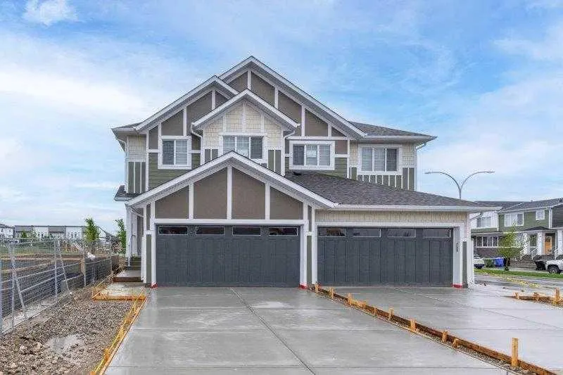 33 Walcrest Lane SE