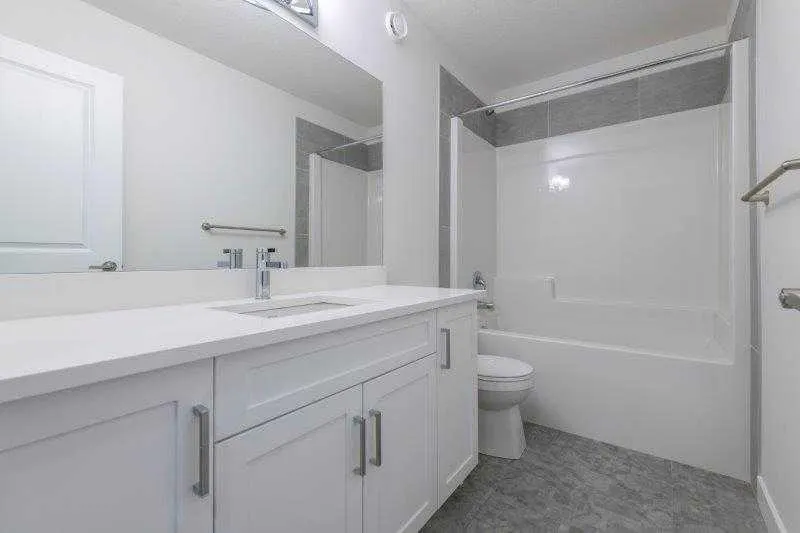 33 Walcrest Lane SE