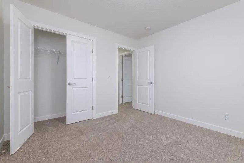 33 Walcrest Lane SE