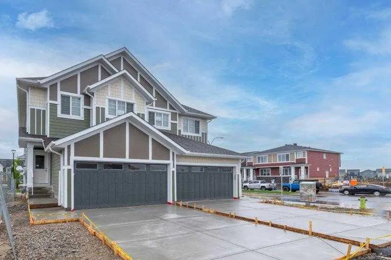 33 Walcrest Lane SE