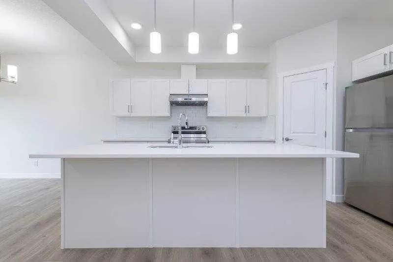 33 Walcrest Lane SE