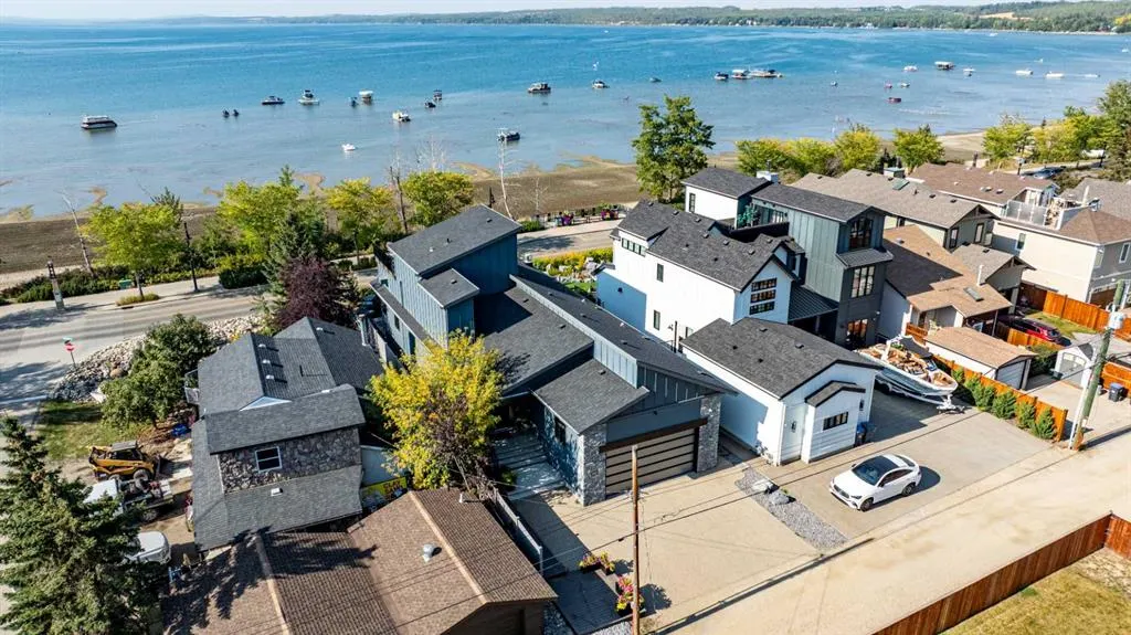 3417 Lakeshore Drive