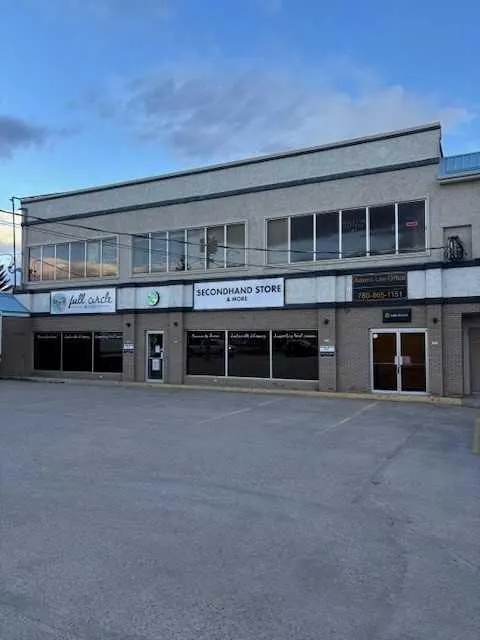 211 Pembina Avenue, #104