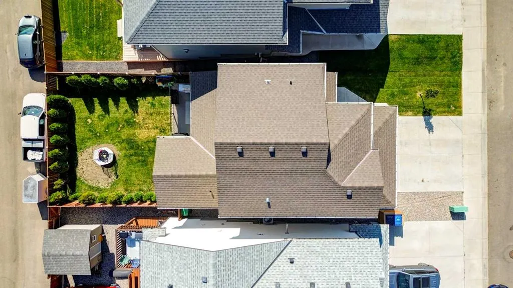 563 Moonlight Lane