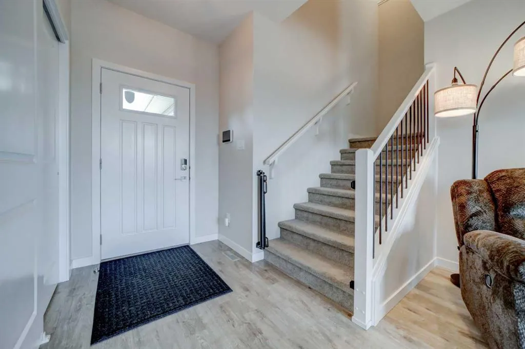 563 Moonlight Lane