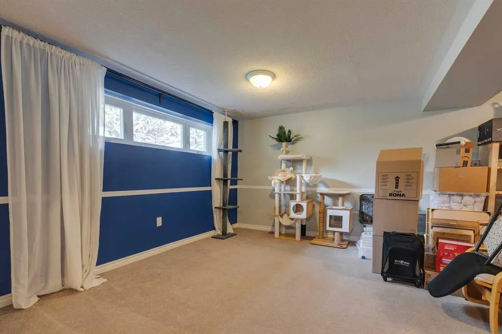 228 Penbrooke Way SE