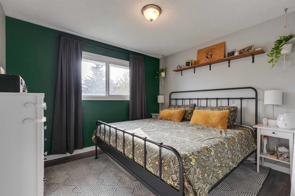 228 Penbrooke Way SE