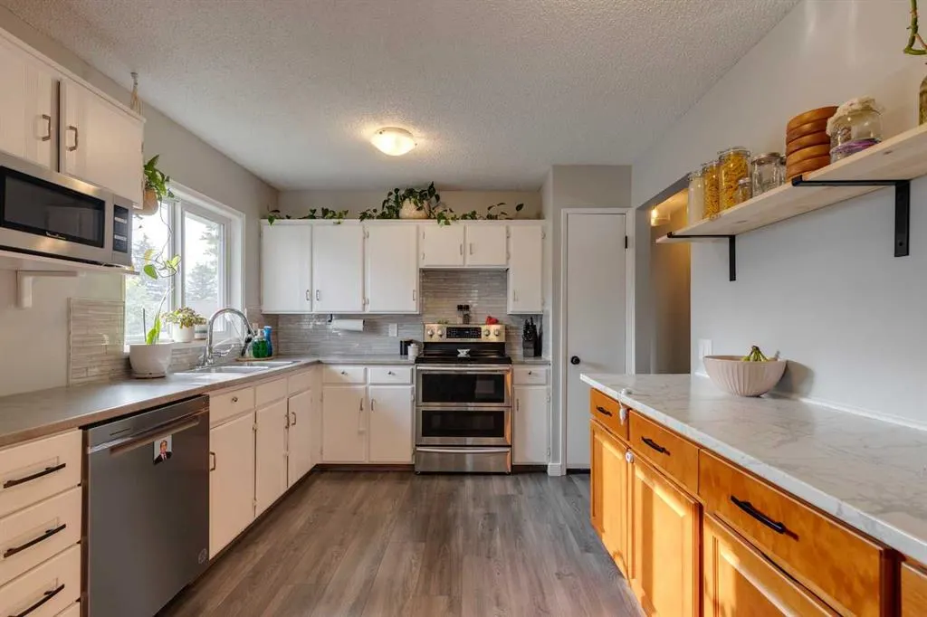228 Penbrooke Way SE