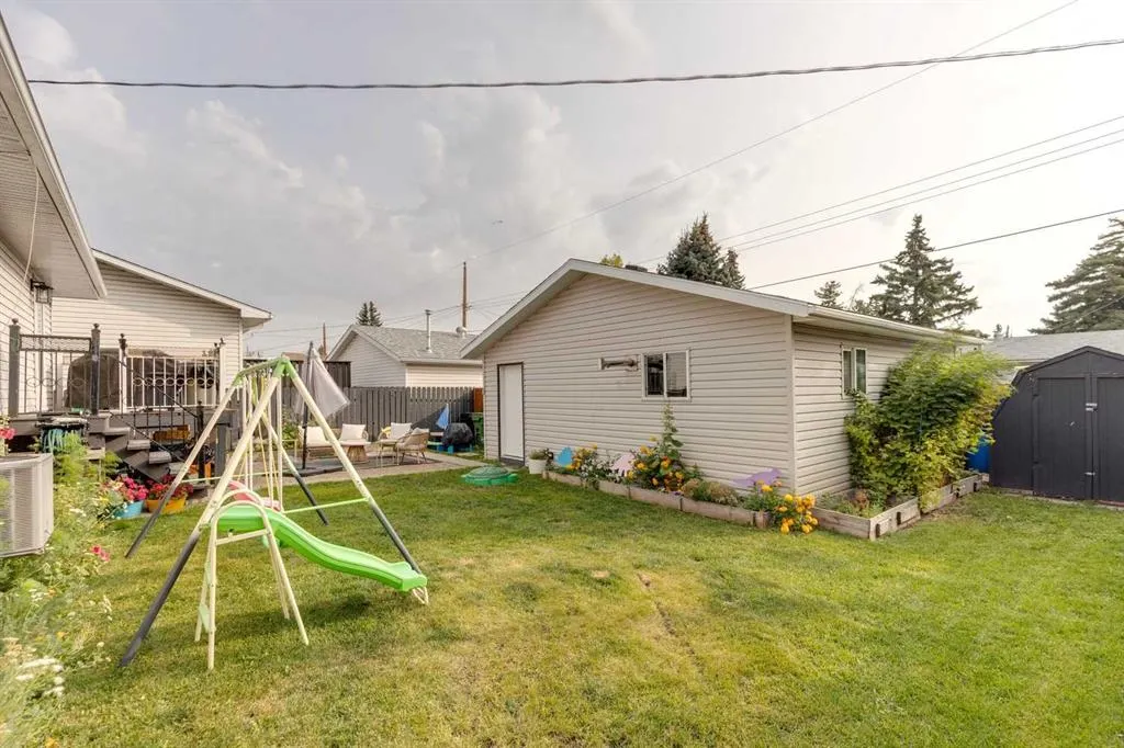 228 Penbrooke Way SE
