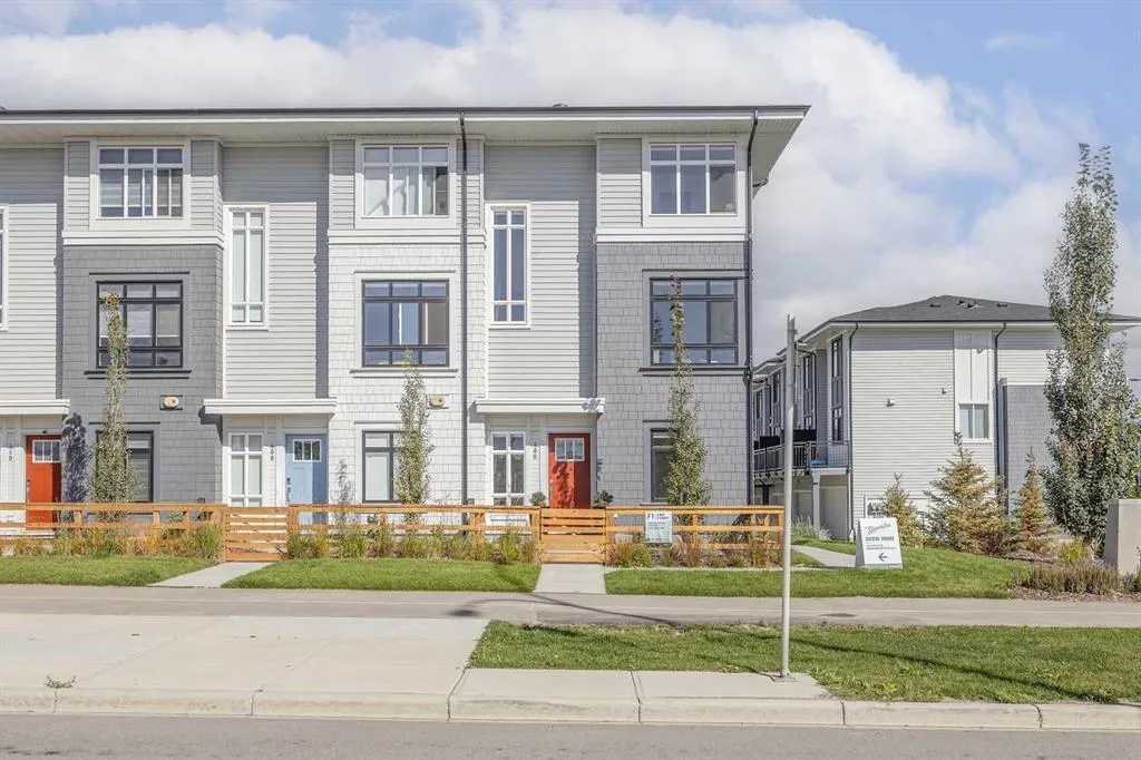 857 Belmont Drive SW, ##309