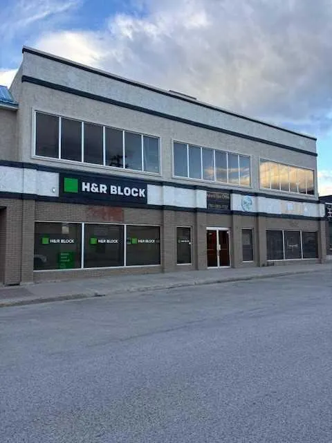 211 Pembina Avenue, #102B