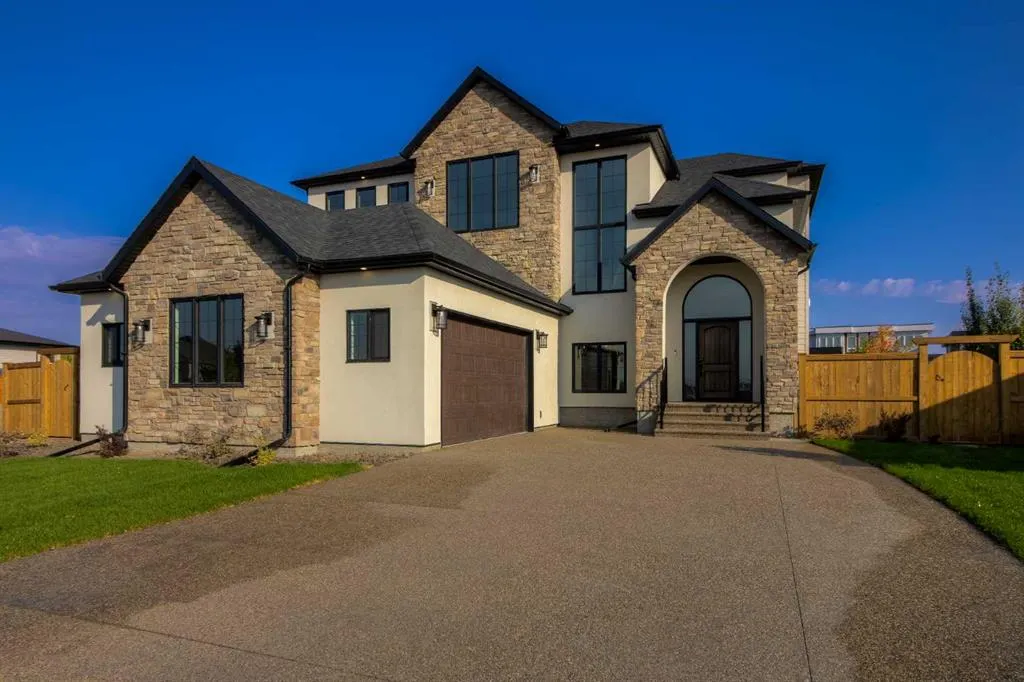 93 Prairie Arbour Boulevard S