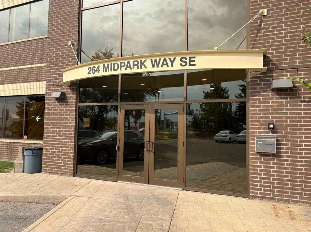 264 Midpark Way SE, #203