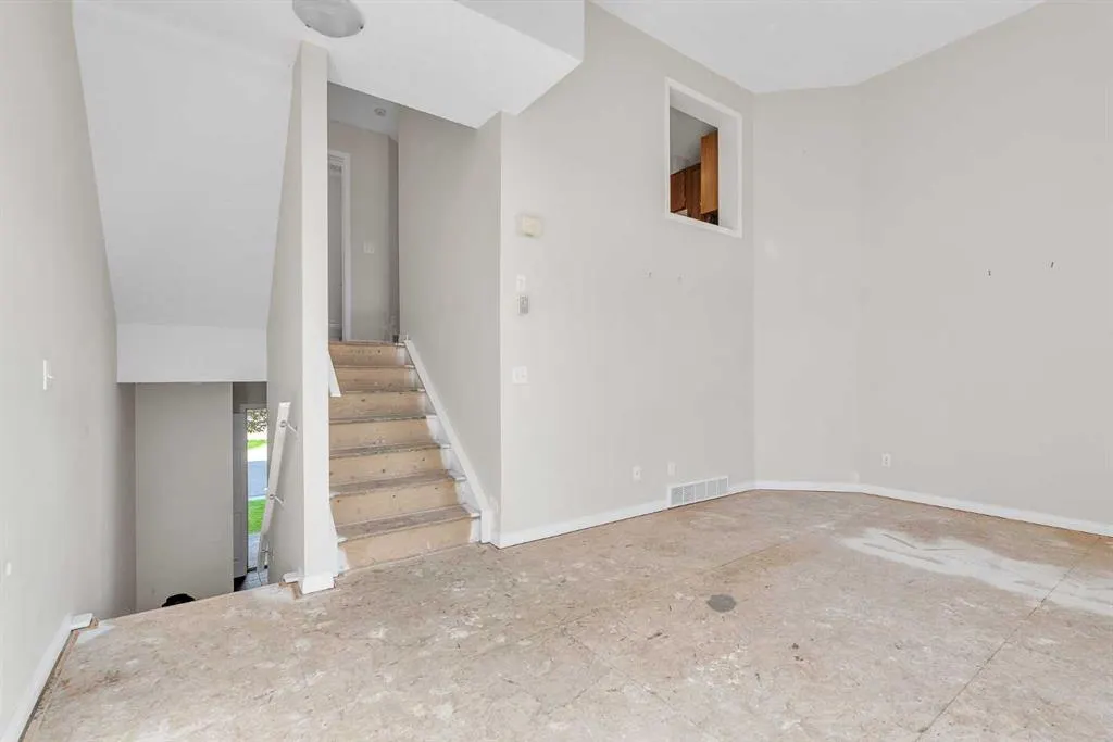 125 COPPERFIELD Lane SE