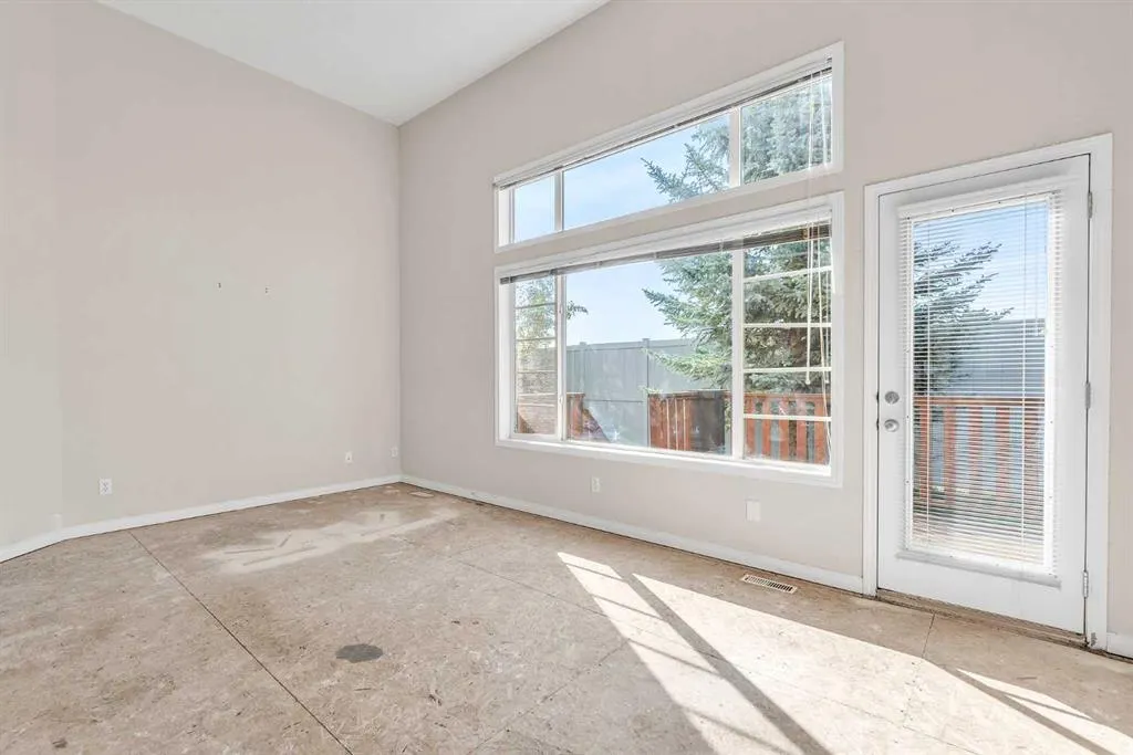 125 COPPERFIELD Lane SE