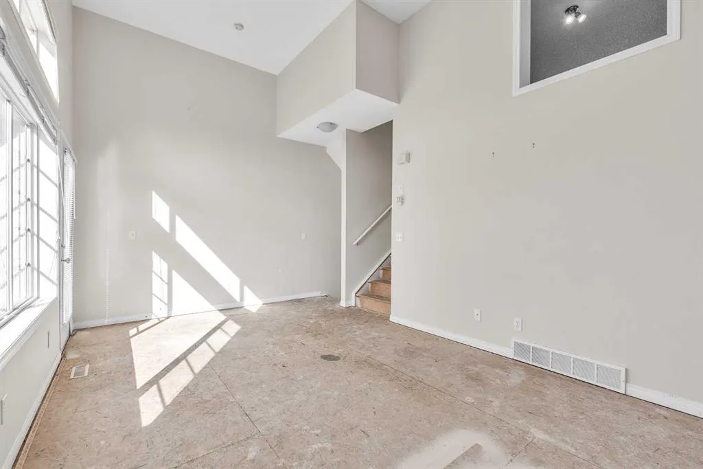 125 COPPERFIELD Lane SE