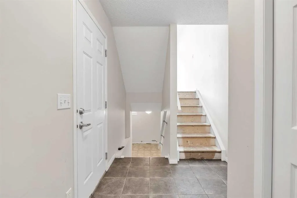 125 COPPERFIELD Lane SE