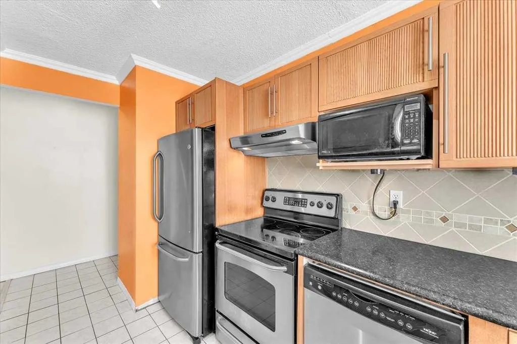 2512 15 Street SW, #7
