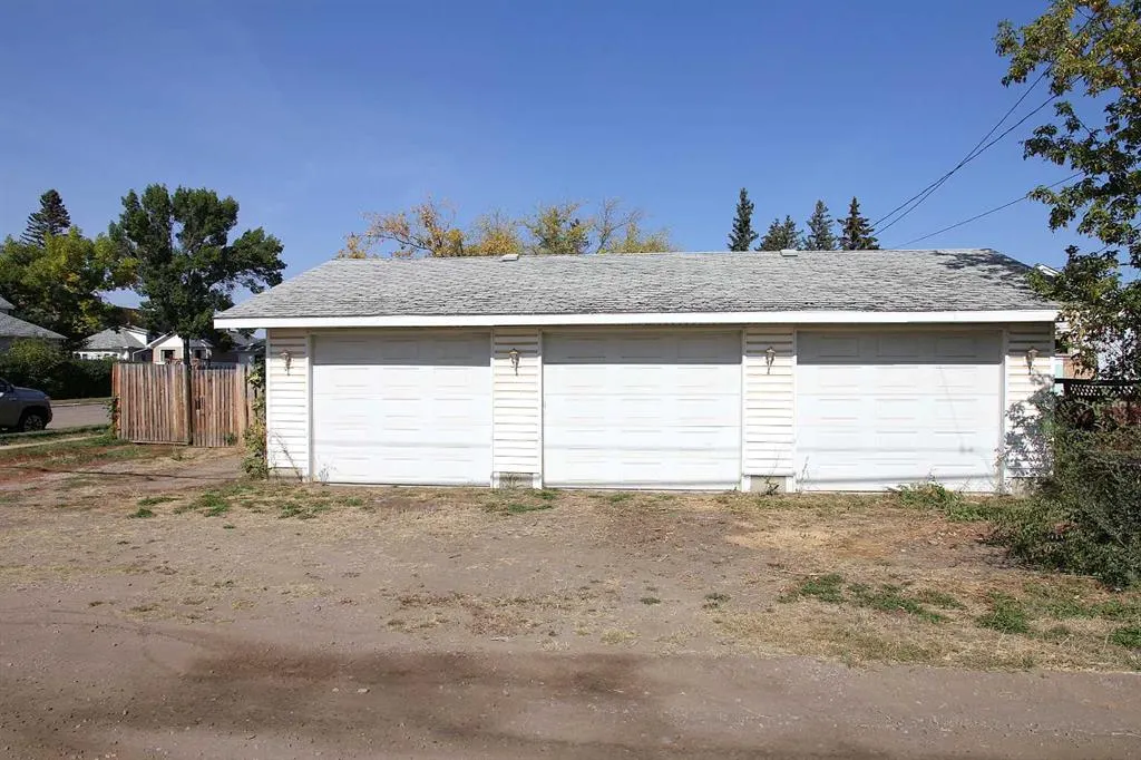 4735 49 Street