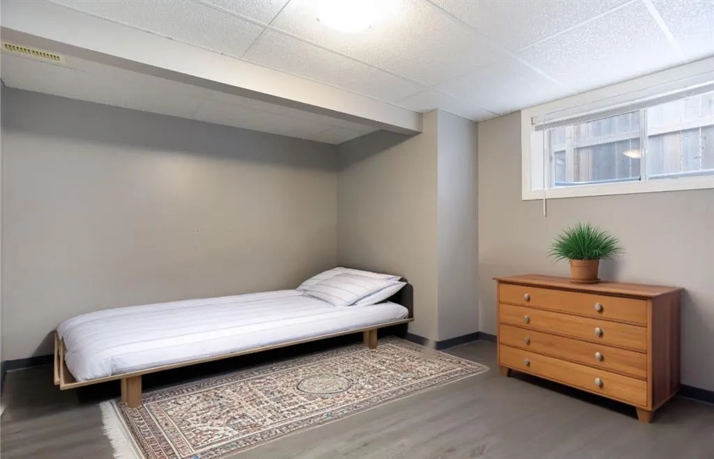 588 Morningside Park SW