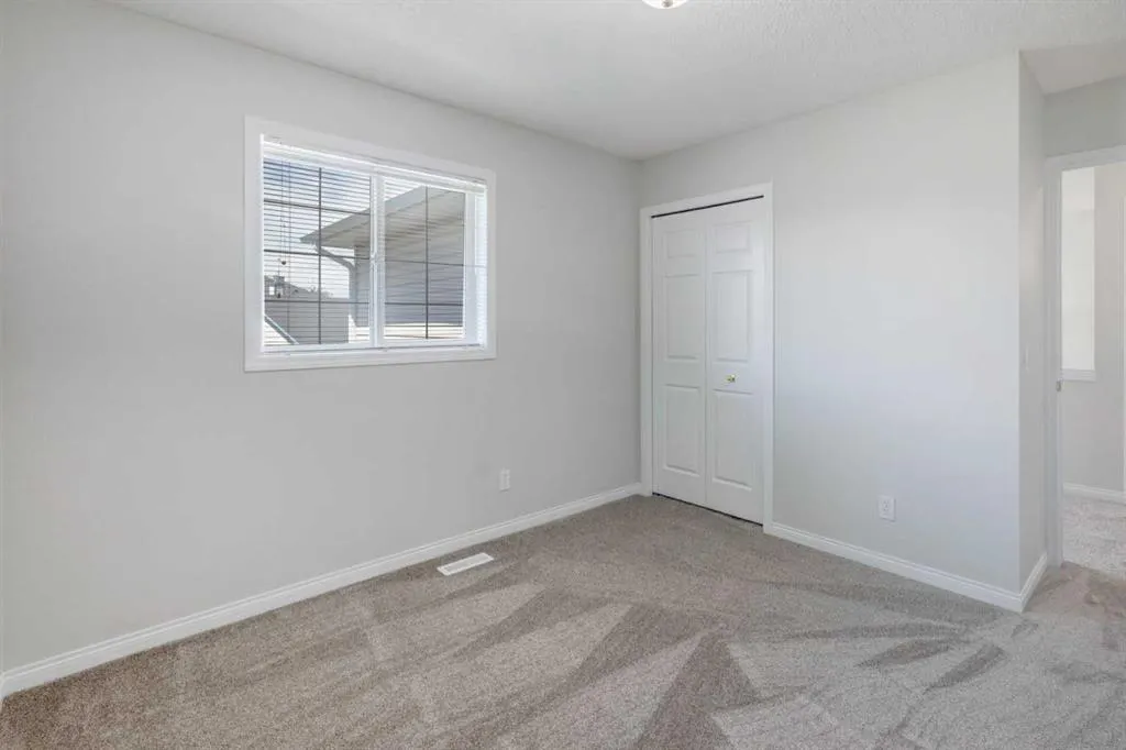 26 Rocky Ridge Heights NW