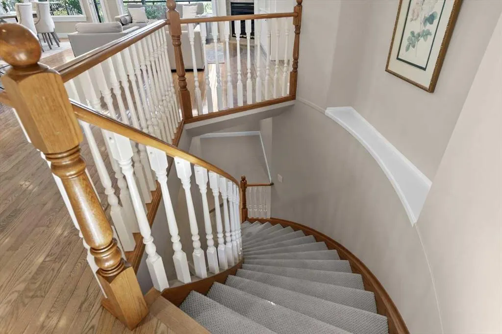82 Arbour Crest Mount NW