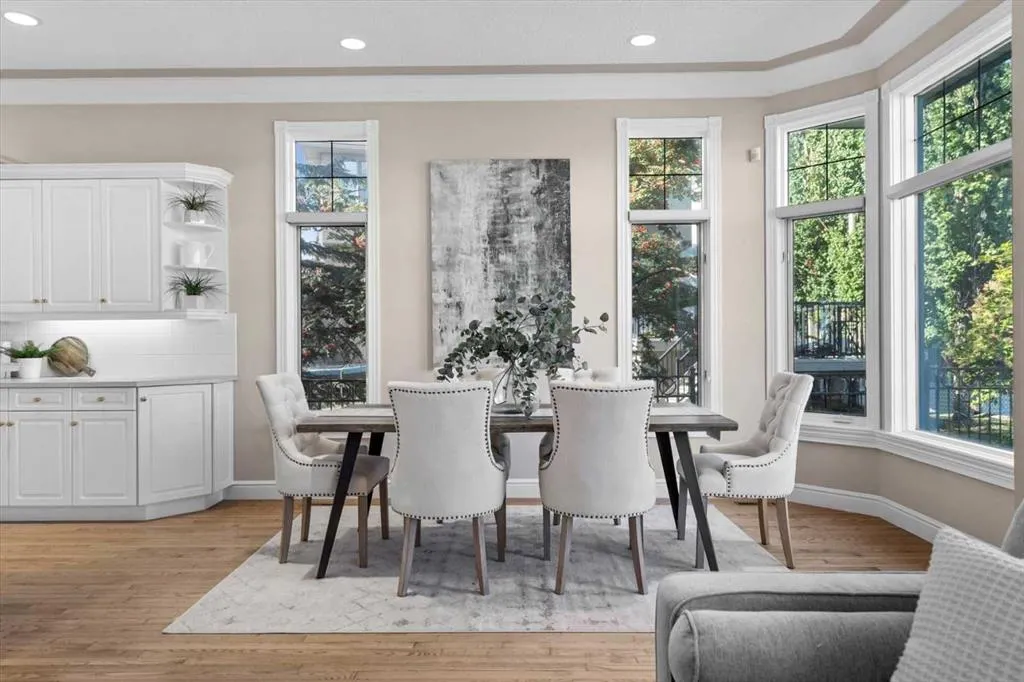 82 Arbour Crest Mount NW