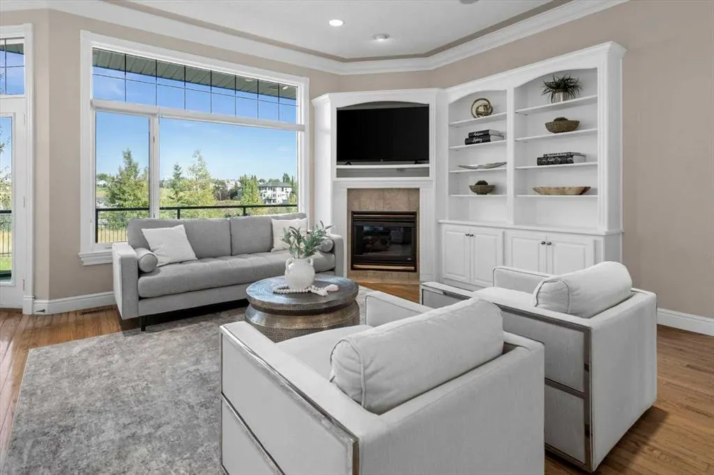82 Arbour Crest Mount NW