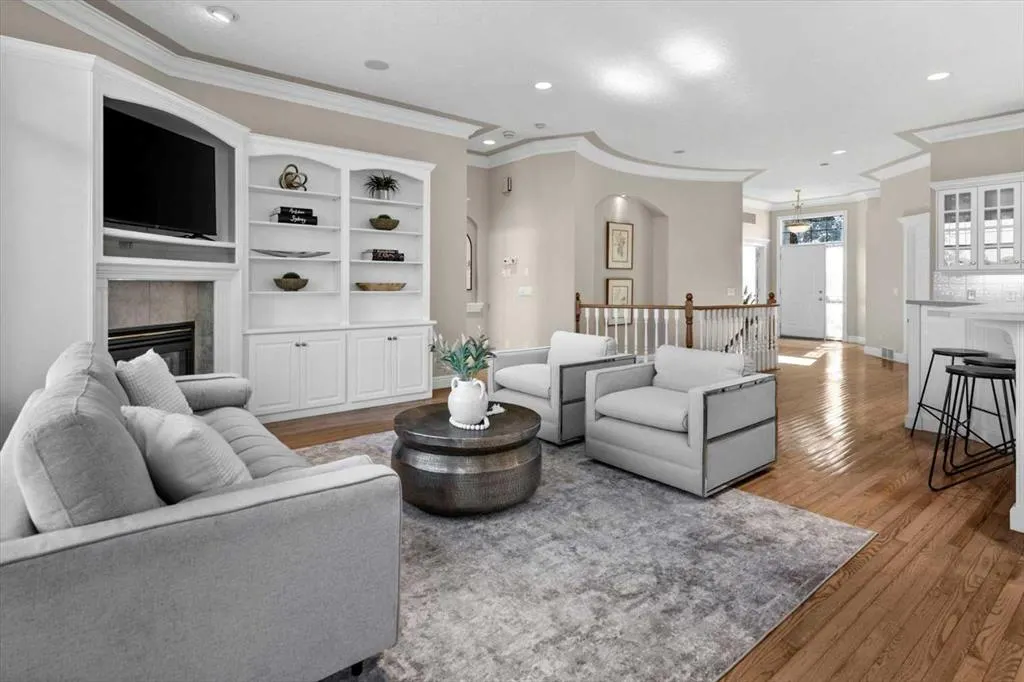 82 Arbour Crest Mount NW