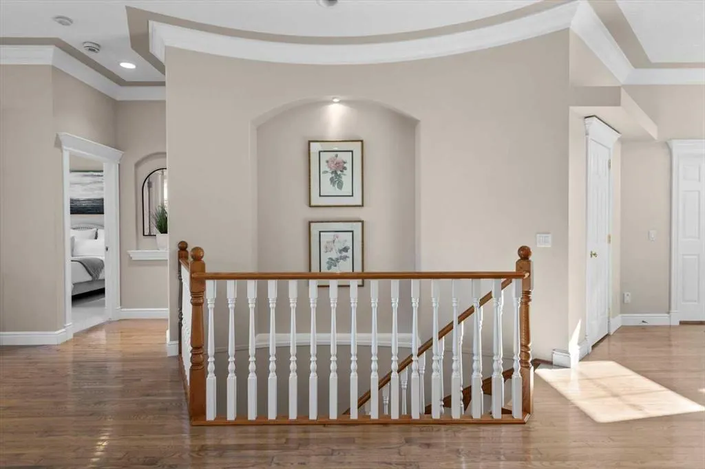 82 Arbour Crest Mount NW
