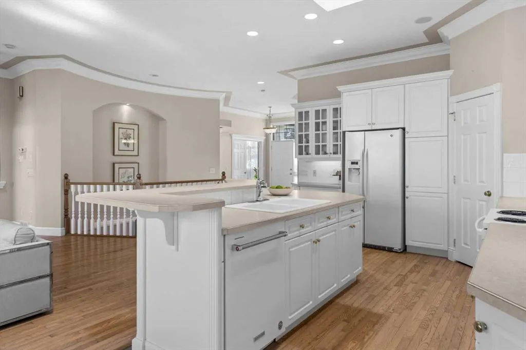82 Arbour Crest Mount NW