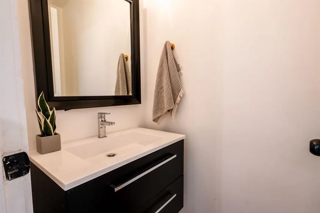 396 Brae Glen Crescent SW
