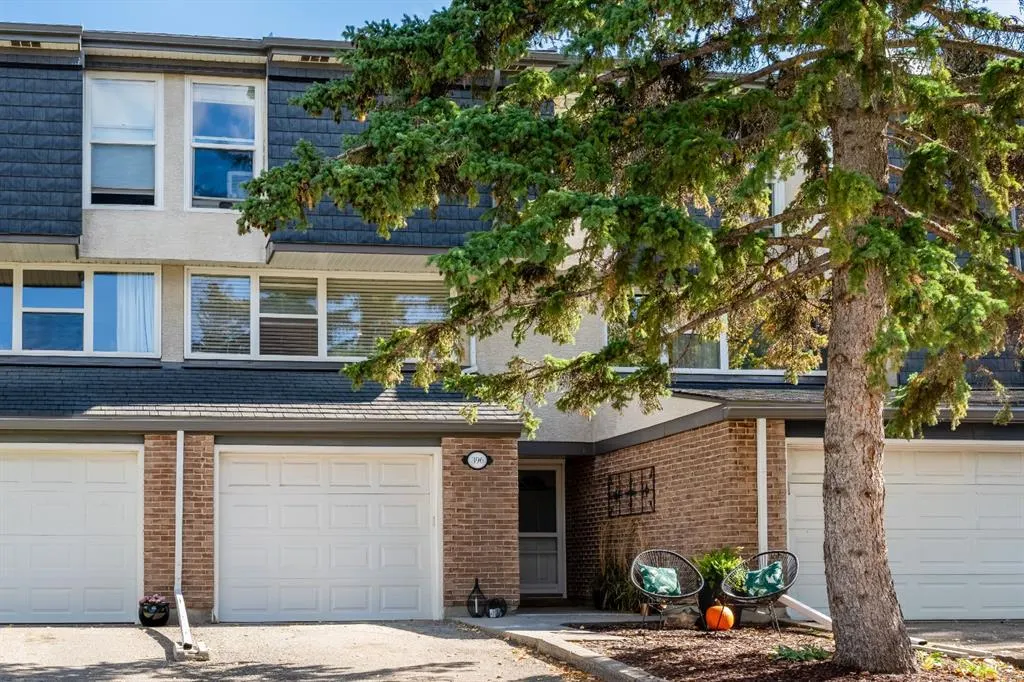 396 Brae Glen Crescent SW