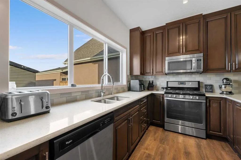 107 MASTERS Heights SE