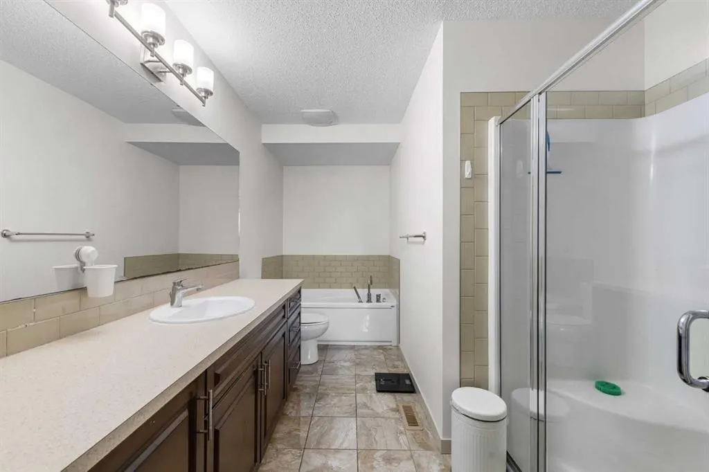 107 MASTERS Heights SE