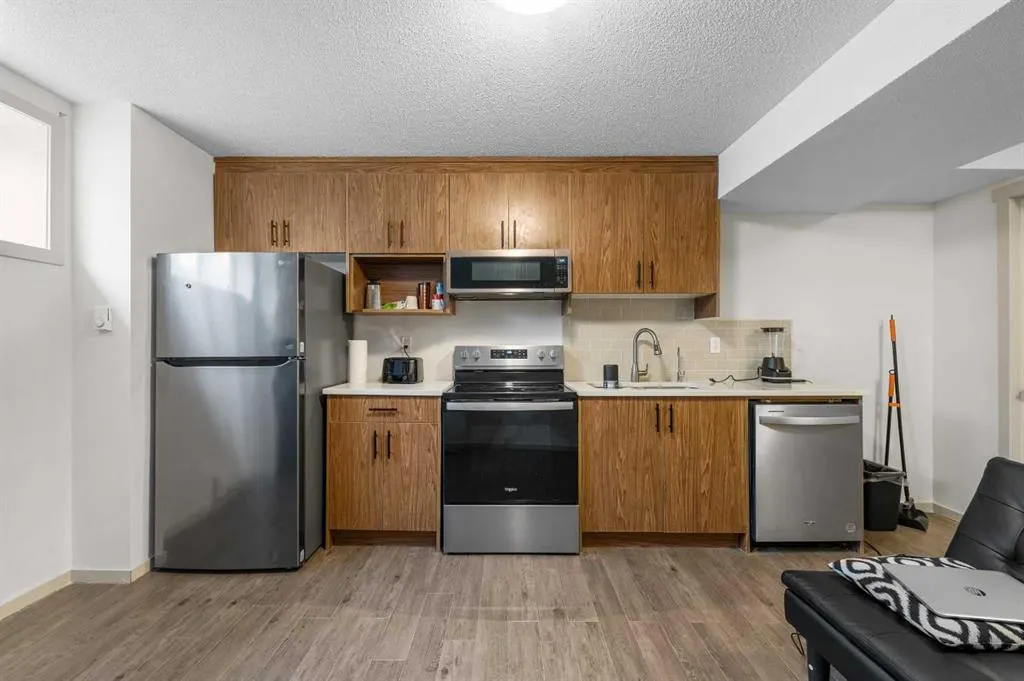107 MASTERS Heights SE