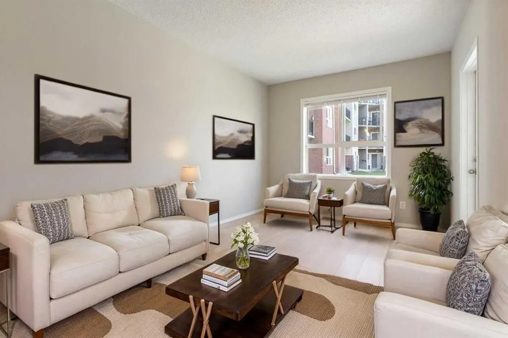 73 Erin Woods Court SE, #1107
