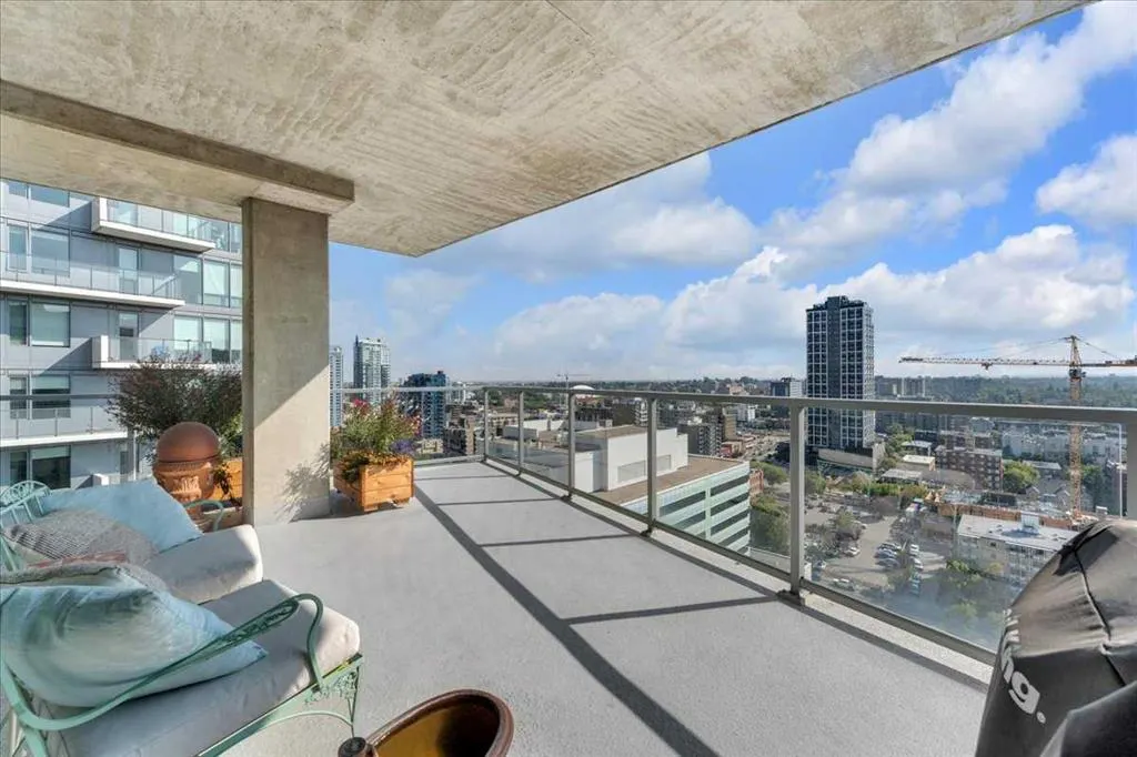 530 12 Avenue SW, #1705
