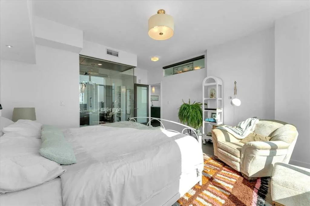 530 12 Avenue SW, #1705