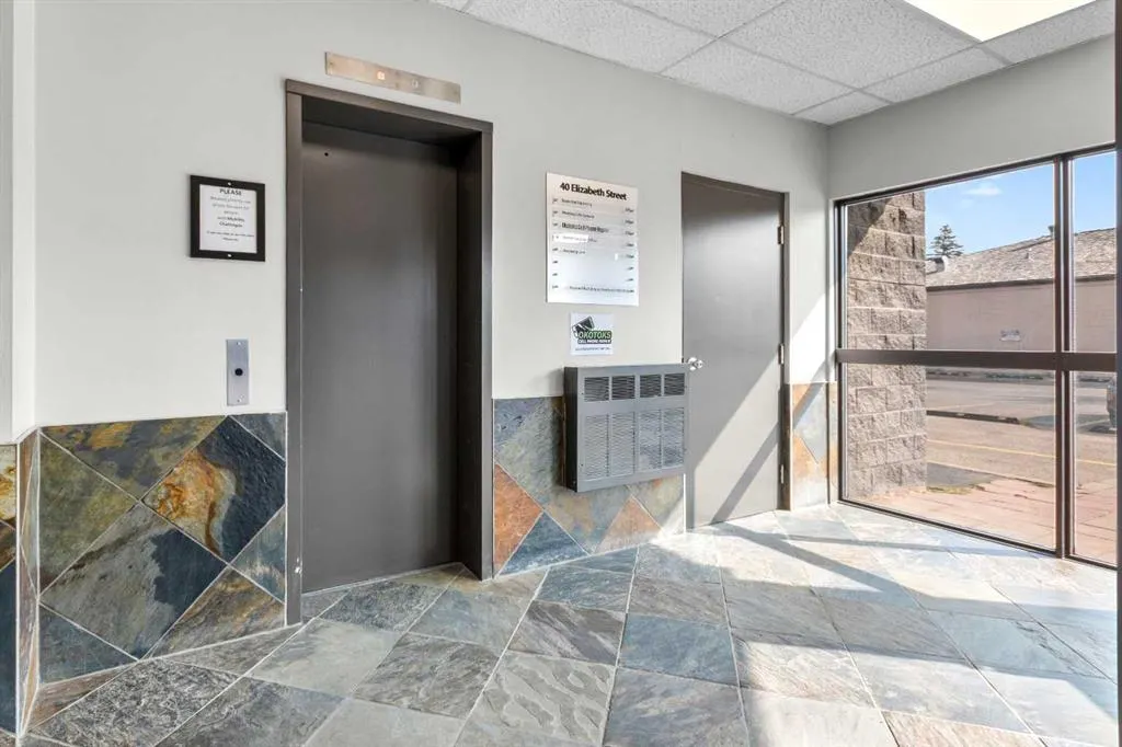 40 Elizabeth Street, #207