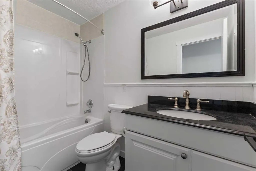 3217 Doverthorn Road SE