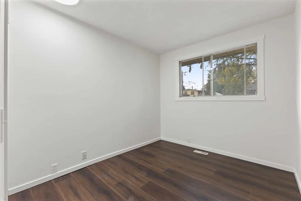 3217 Doverthorn Road SE