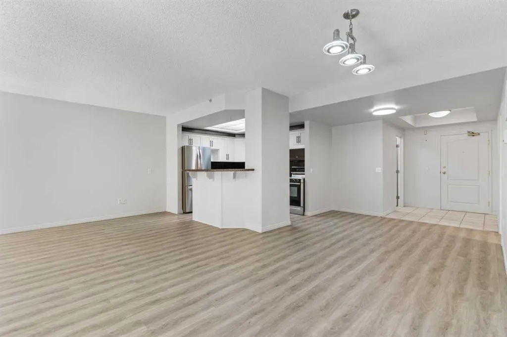 114 15 Avenue SW, #307