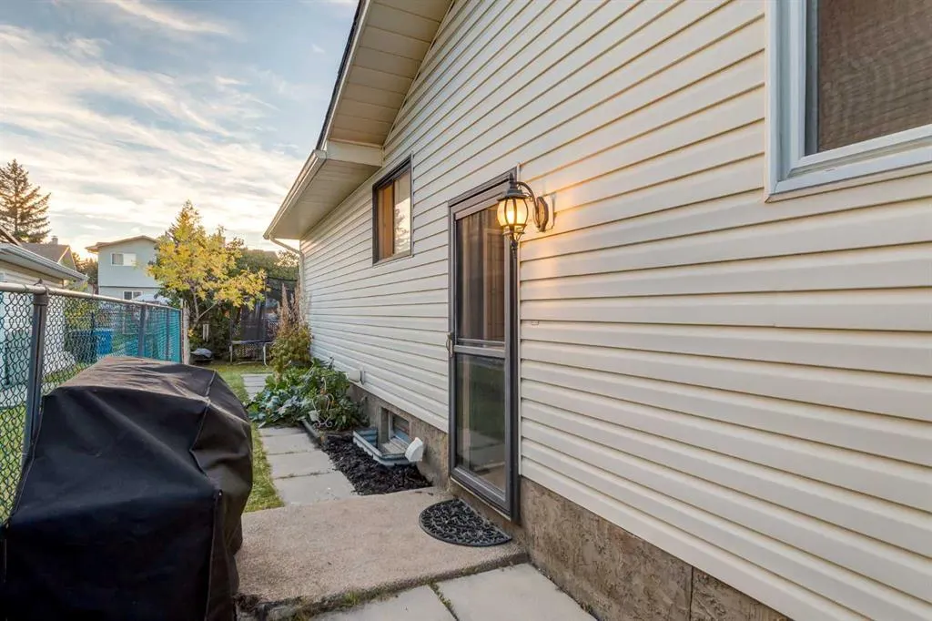 11011 Oakfield Drive SW