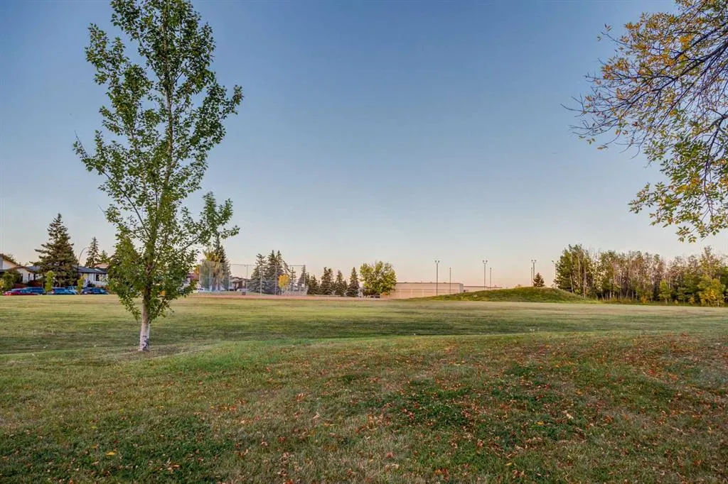 11011 Oakfield Drive SW